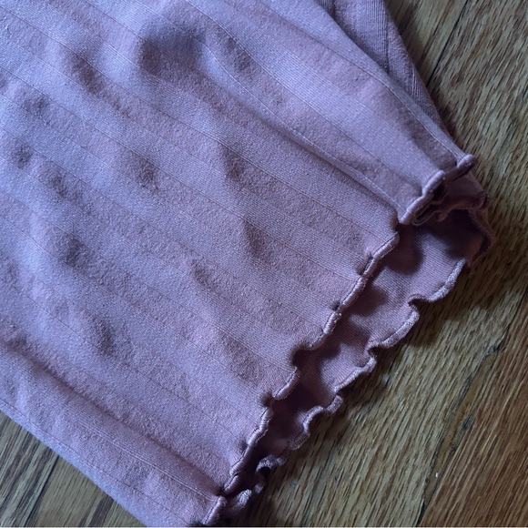 Women's Mauve Ruffle Hem Shorts - Picture 2 of 7